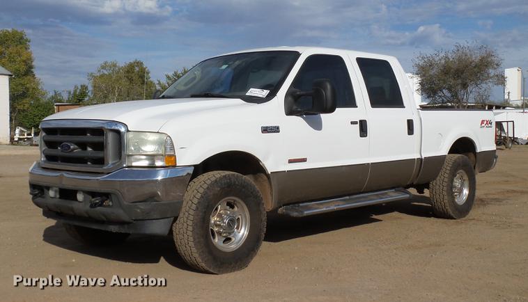 image for item DB4228 2004 Ford F250 Super Duty Lariat Crew Cab pickup truck