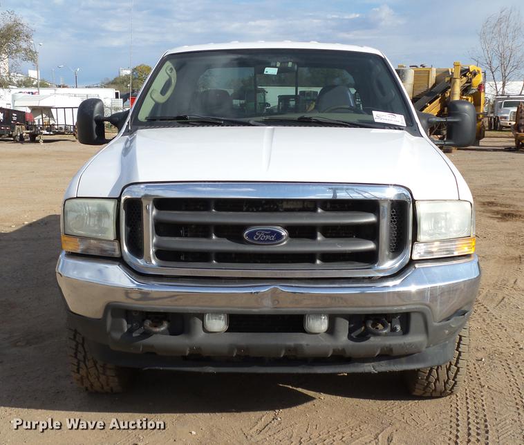 image for item DB4228 2004 Ford F250 Super Duty Lariat Crew Cab pickup truck