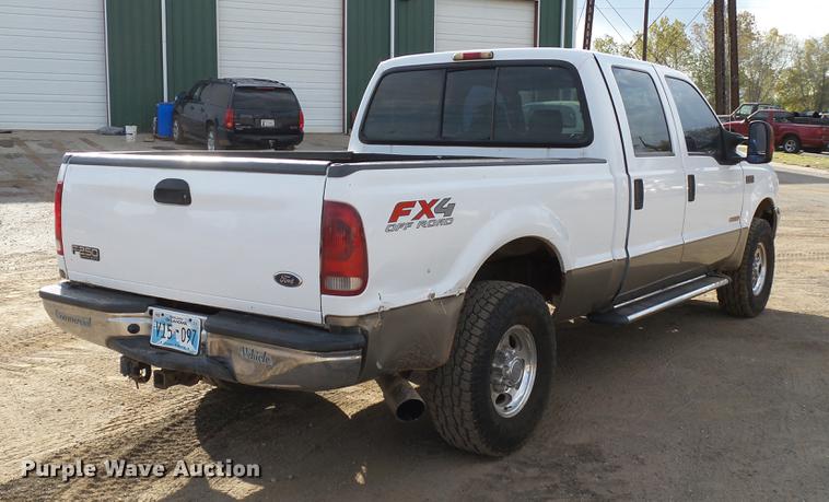 image for item DB4228 2004 Ford F250 Super Duty Lariat Crew Cab pickup truck