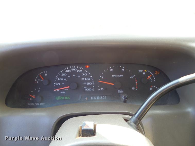 image for item DB4228 2004 Ford F250 Super Duty Lariat Crew Cab pickup truck