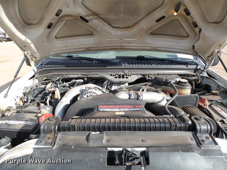 image for item DB4228 2004 Ford F250 Super Duty Lariat Crew Cab pickup truck