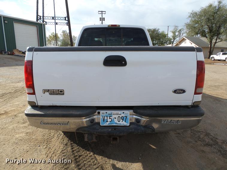 image for item DB4228 2004 Ford F250 Super Duty Lariat Crew Cab pickup truck