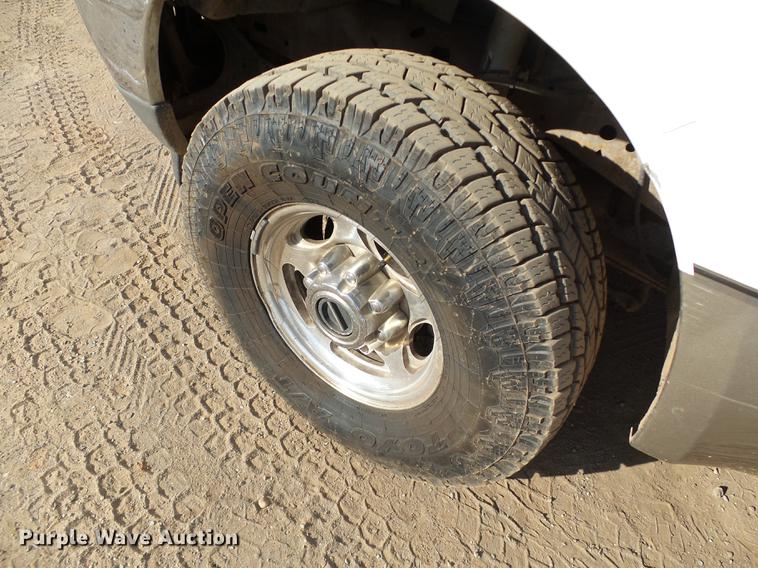 image for item DB4228 2004 Ford F250 Super Duty Lariat Crew Cab pickup truck