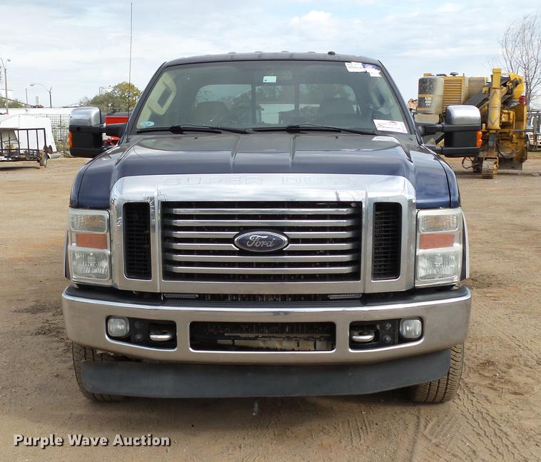image for item DB4229 2008 Ford F250 Super Duty Lariat Crew Cab pickup truck
