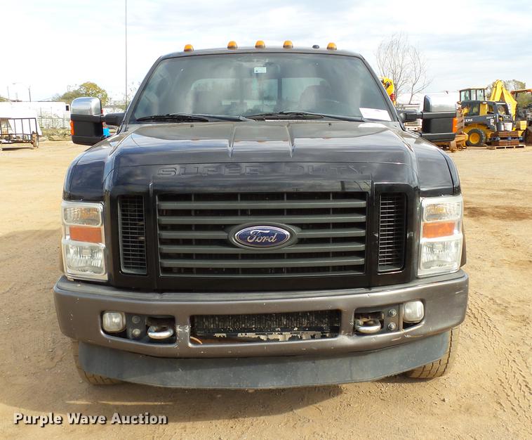 image for item DB4230 2008 Ford F350 Super Duty Crew Cab pickup truck