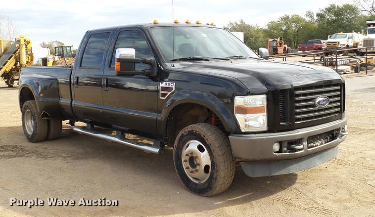 image for item DB4230 2008 Ford F350 Super Duty Crew Cab pickup truck
