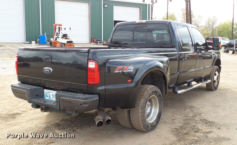 image for item DB4230 2008 Ford F350 Super Duty Crew Cab pickup truck