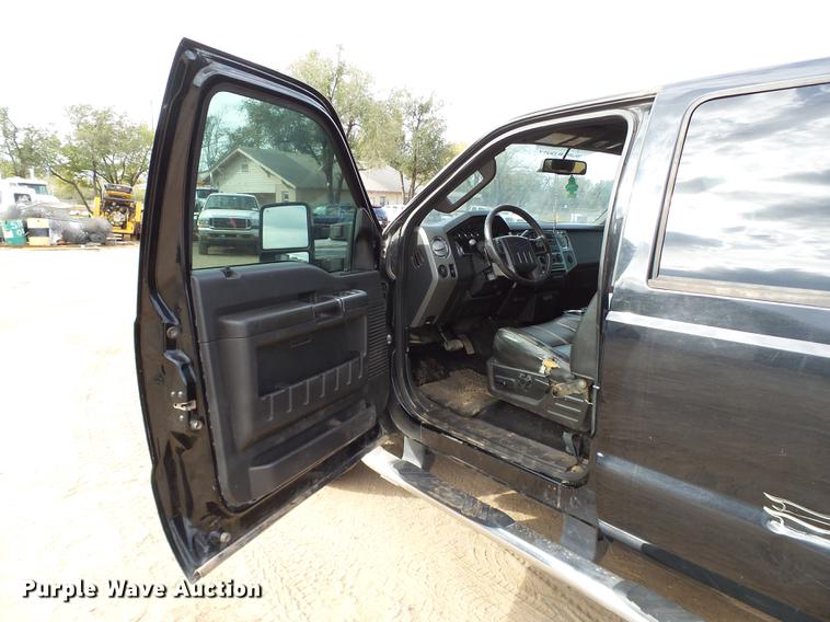 image for item DB4230 2008 Ford F350 Super Duty Crew Cab pickup truck