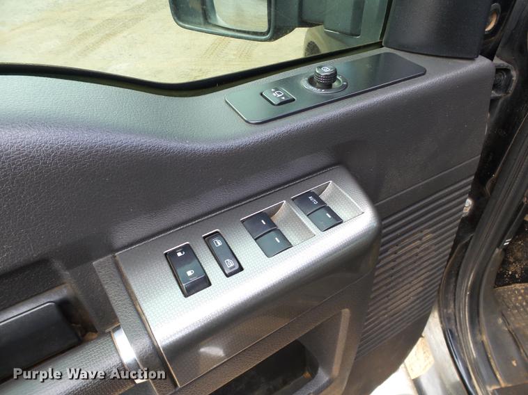 image for item DB4230 2008 Ford F350 Super Duty Crew Cab pickup truck