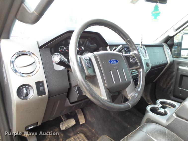 image for item DB4230 2008 Ford F350 Super Duty Crew Cab pickup truck