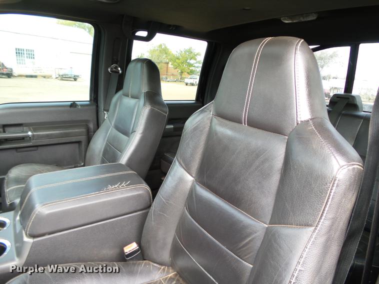 image for item DB4230 2008 Ford F350 Super Duty Crew Cab pickup truck