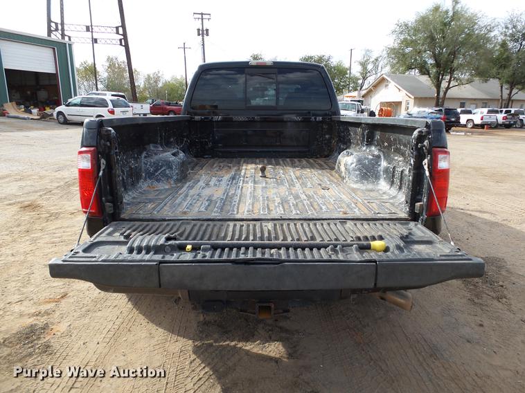 image for item DB4230 2008 Ford F350 Super Duty Crew Cab pickup truck