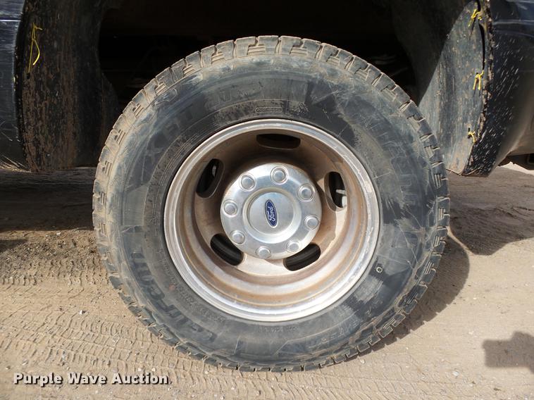 image for item DB4230 2008 Ford F350 Super Duty Crew Cab pickup truck