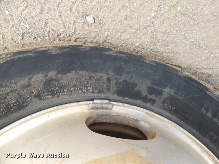 image for item DB4230 2008 Ford F350 Super Duty Crew Cab pickup truck