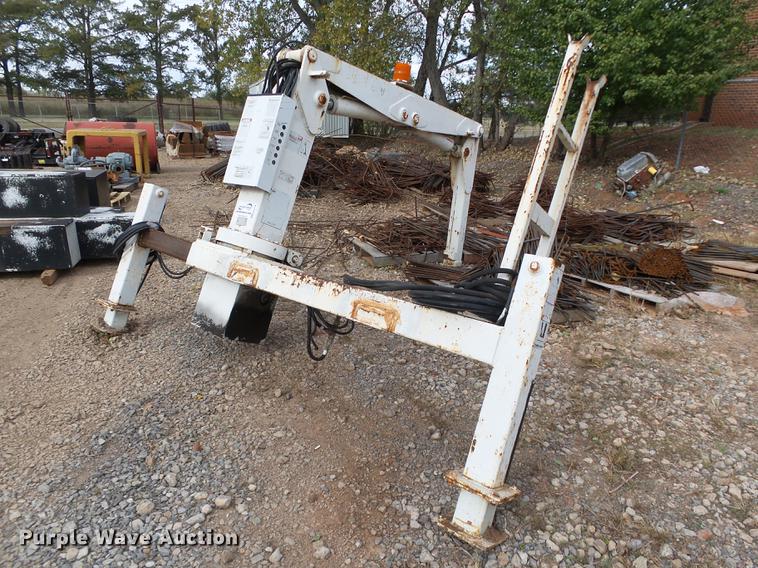 image for item DB4238 1998 Stellar 3200 crane