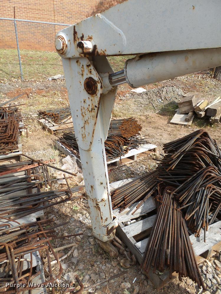 image for item DB4238 1998 Stellar 3200 crane