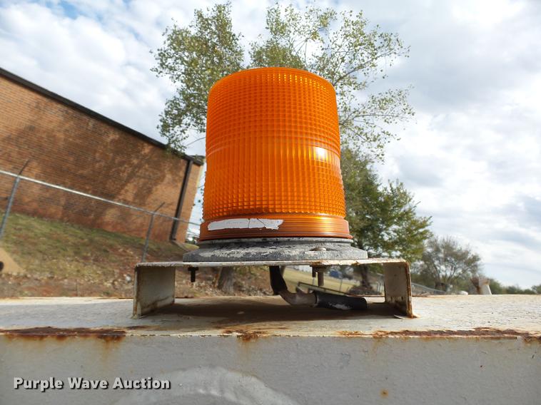 image for item DB4238 1998 Stellar 3200 crane