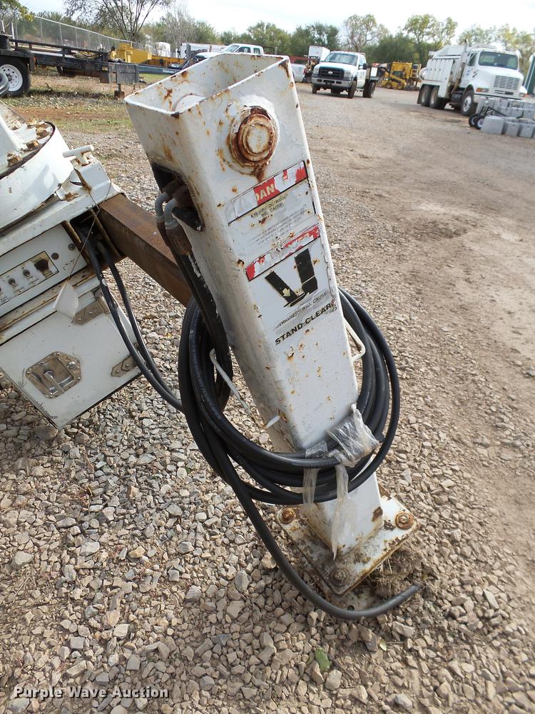 image for item DB4238 1998 Stellar 3200 crane