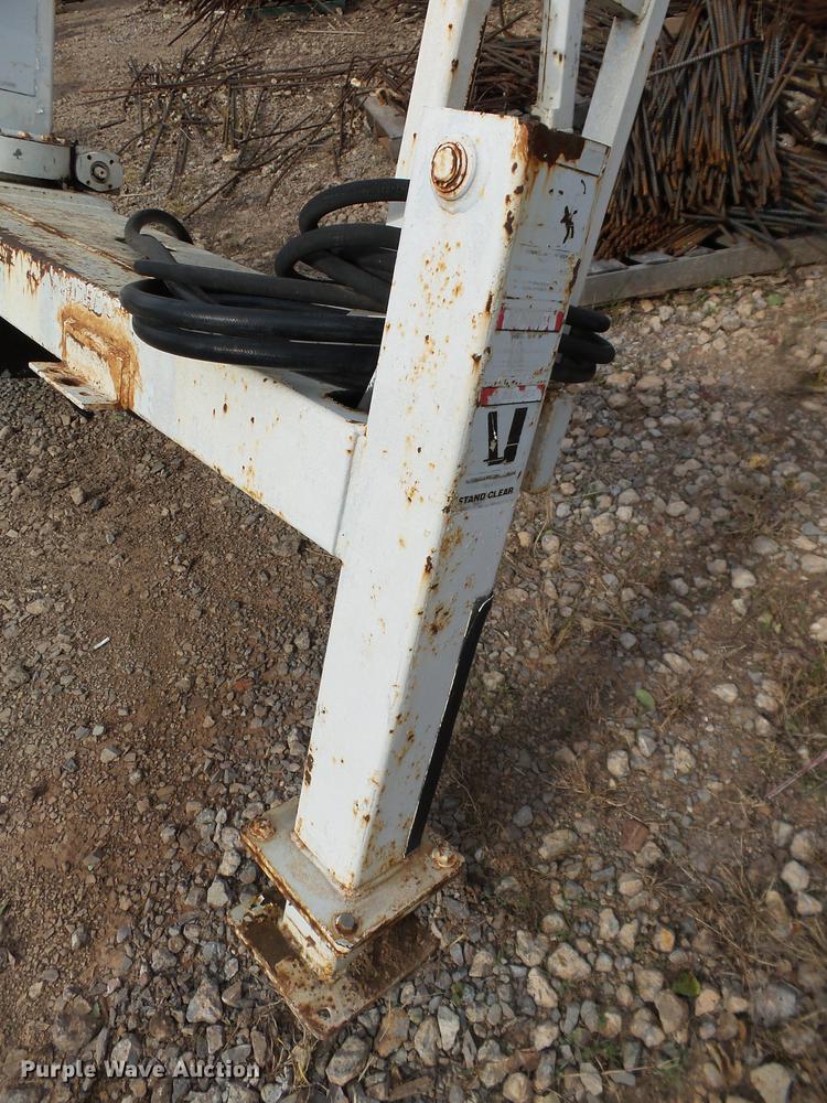 image for item DB4238 1998 Stellar 3200 crane