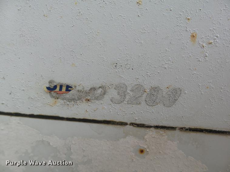 image for item DB4238 1998 Stellar 3200 crane