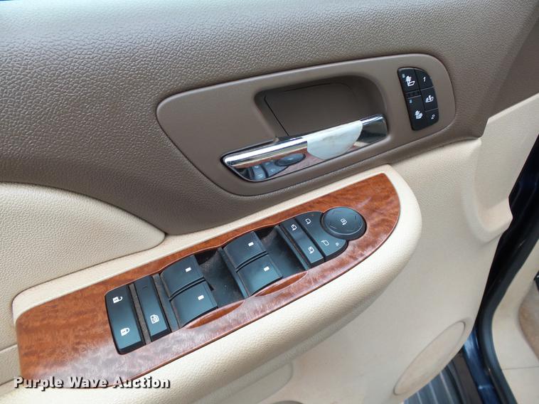 image for item DB4242 2007 GMC Yukon XL SLT SUV