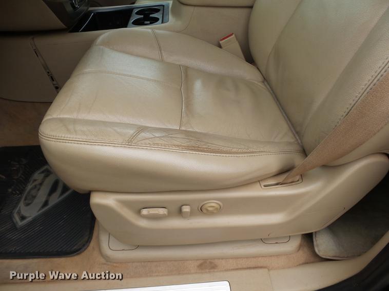 image for item DB4242 2007 GMC Yukon XL SLT SUV