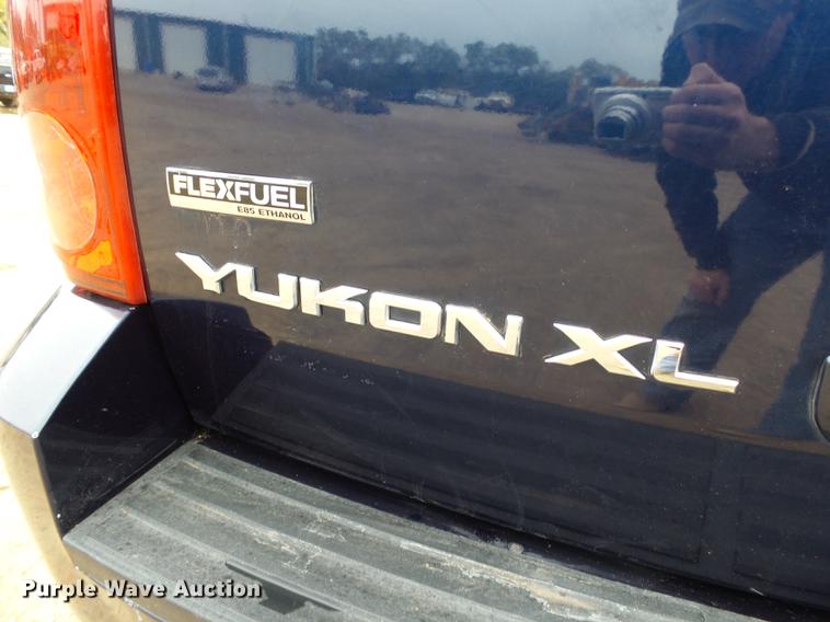 image for item DB4242 2007 GMC Yukon XL SLT SUV