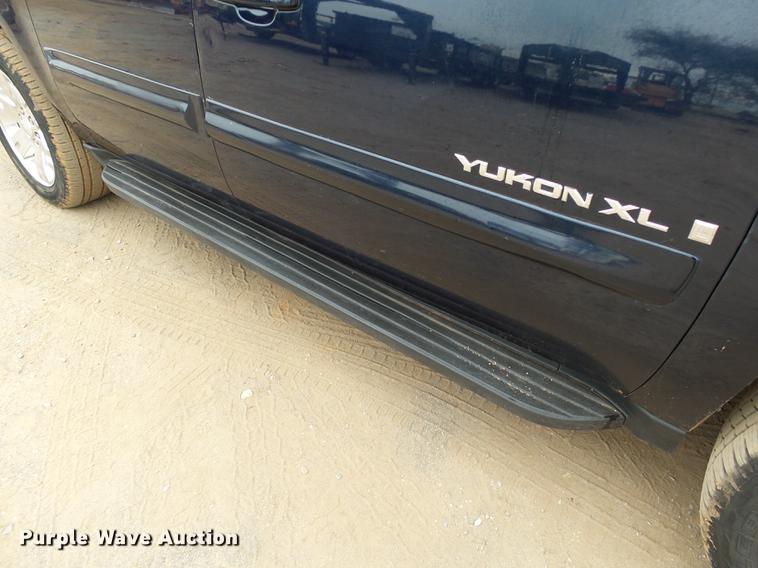 image for item DB4242 2007 GMC Yukon XL SLT SUV