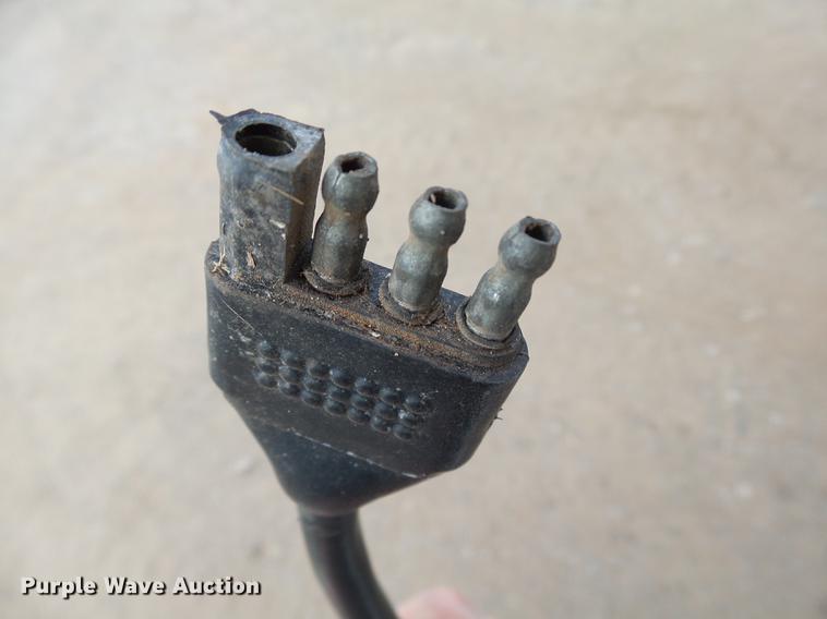 image for item DB5018 2012 Aluma 6812H73T utility trailer