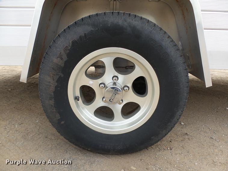 image for item DB5018 2012 Aluma 6812H73T utility trailer