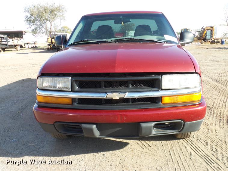 image for item DB5021 1998 Chevrolet S10 pickup truck