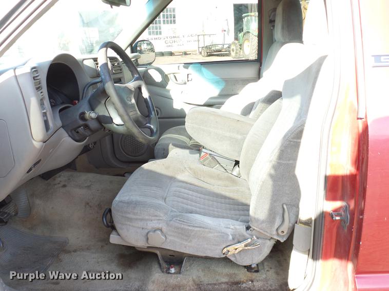 image for item DB5021 1998 Chevrolet S10 pickup truck