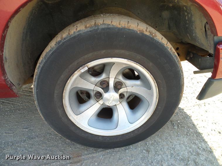 image for item DB5021 1998 Chevrolet S10 pickup truck