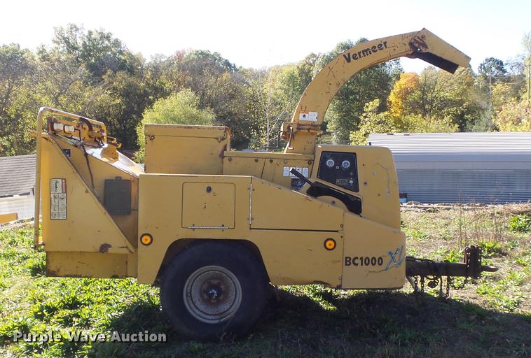 image for item DB6353 (2) Vermeer BC1000XL wood chippers