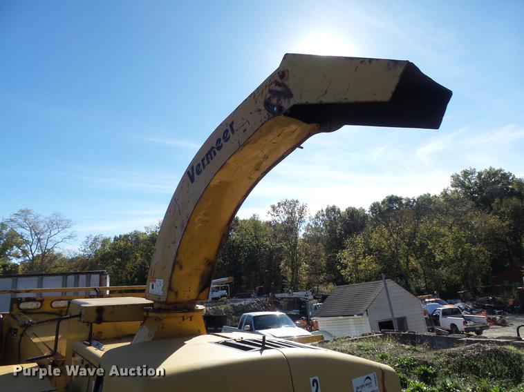 image for item DB6353 (2) Vermeer BC1000XL wood chippers