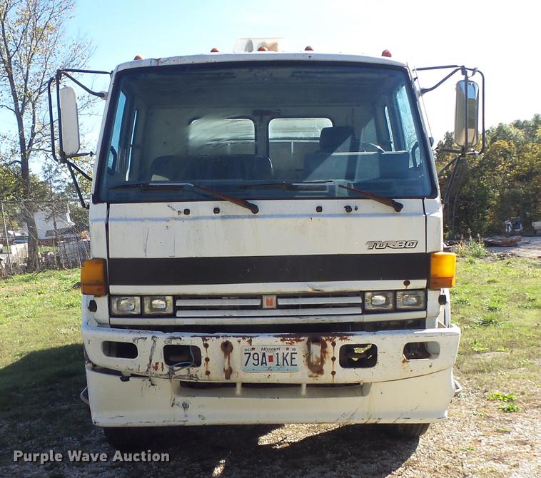 image for item DB6354 1990 Isuzu FTR flatbed truck with crane