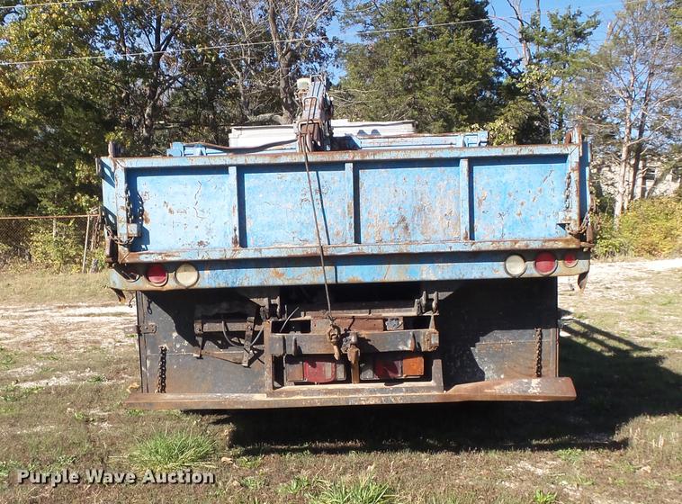 image for item DB6354 1990 Isuzu FTR flatbed truck with crane