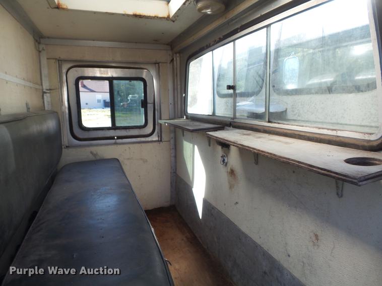 image for item DB6354 1990 Isuzu FTR flatbed truck with crane