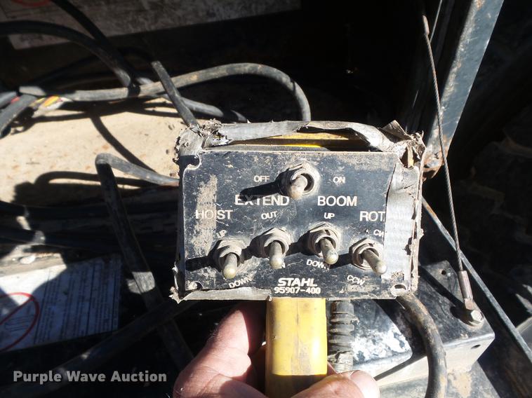 image for item DB6354 1990 Isuzu FTR flatbed truck with crane