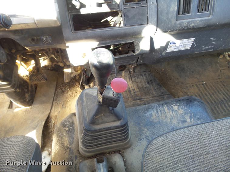 image for item DB6354 1990 Isuzu FTR flatbed truck with crane