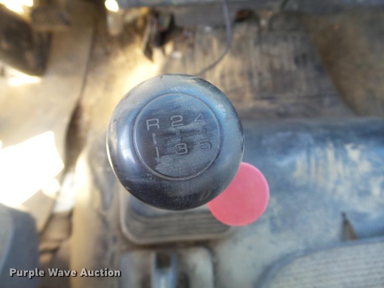 image for item DB6354 1990 Isuzu FTR flatbed truck with crane