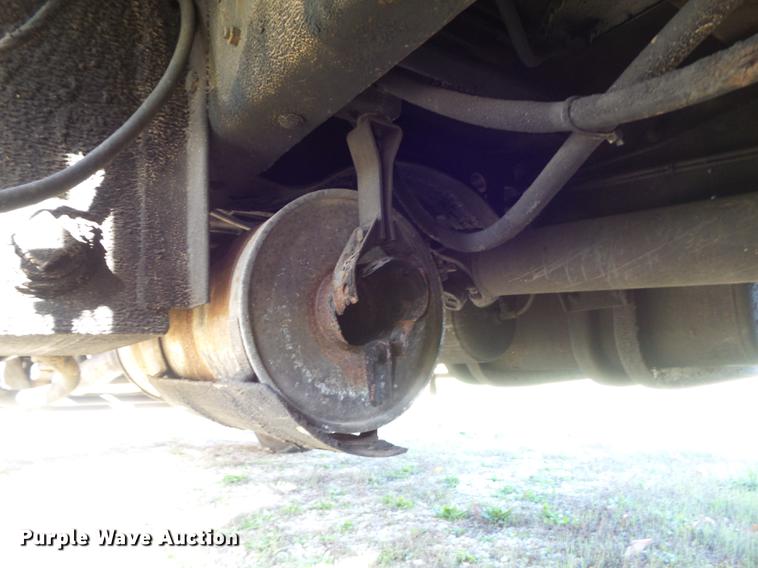 image for item DB6354 1990 Isuzu FTR flatbed truck with crane