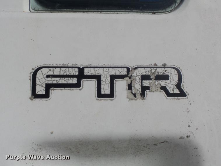 image for item DB6354 1990 Isuzu FTR flatbed truck with crane