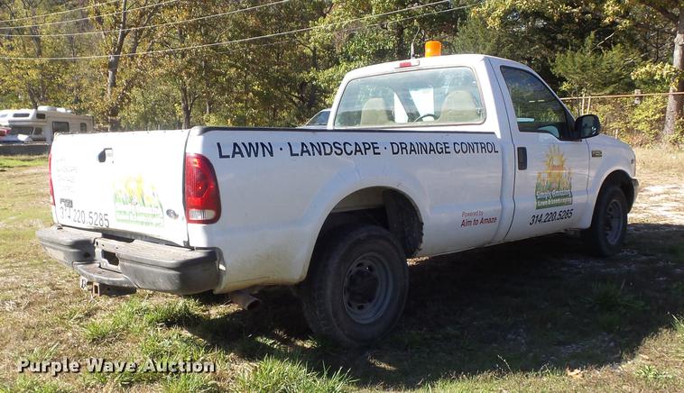 image for item DB6355 2001 Ford F250 Super Duty XL pickup truck