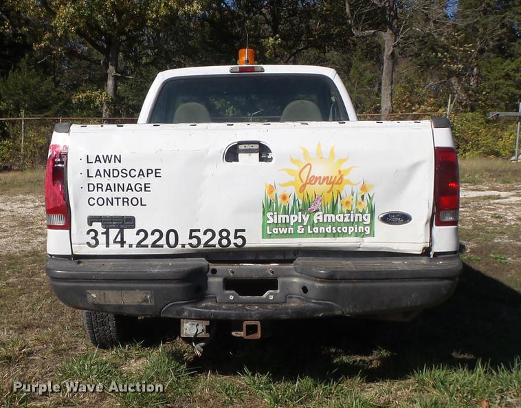 image for item DB6355 2001 Ford F250 Super Duty XL pickup truck