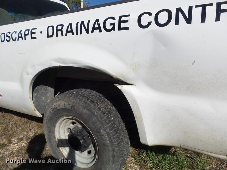 image for item DB6355 2001 Ford F250 Super Duty XL pickup truck