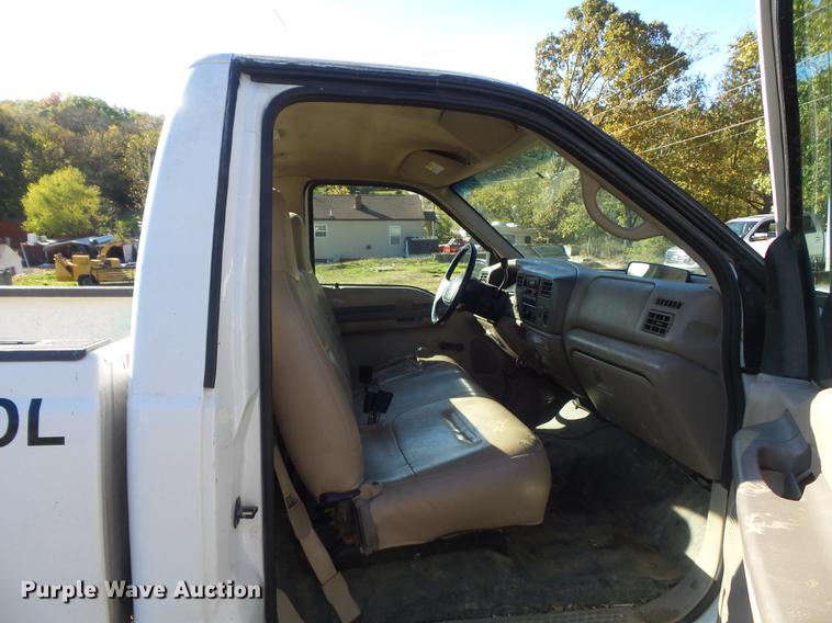 image for item DB6355 2001 Ford F250 Super Duty XL pickup truck