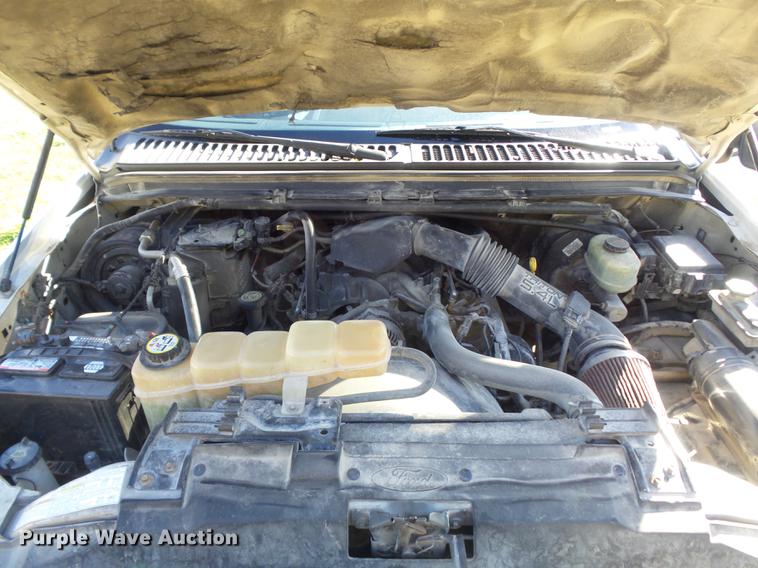 image for item DB6355 2001 Ford F250 Super Duty XL pickup truck