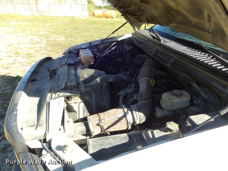 image for item DB6355 2001 Ford F250 Super Duty XL pickup truck