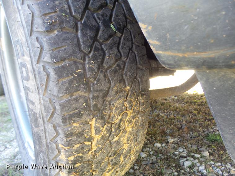 image for item DB6355 2001 Ford F250 Super Duty XL pickup truck